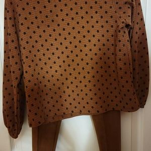Zara, Girls pants size 9, blouse 8
